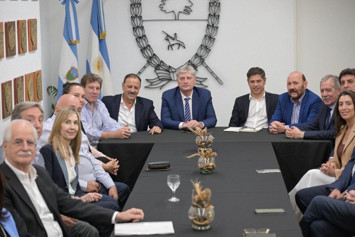 Gobernadores reunidos, entre ellos Elías Suárez, alertaron por el desfinanciamiento de las provincias