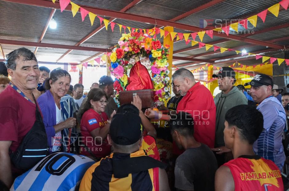 El pueblo santiagueño renovó su pacto de fe y devoción con San Esteban