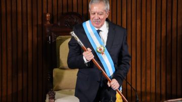 Elías Suárez asumió como gobernador de Santiago del Estero