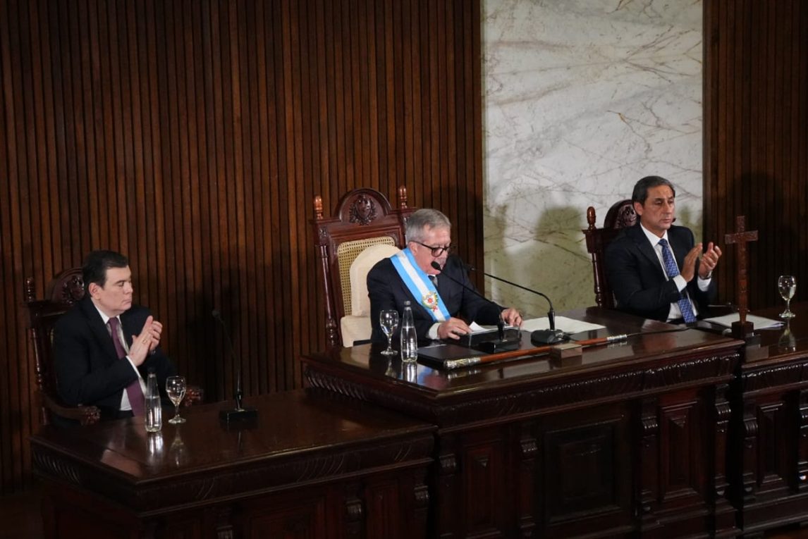 Anuncian mejoras para docentes de la ruralidad y cobertura por concurso de cargos jerárquicos