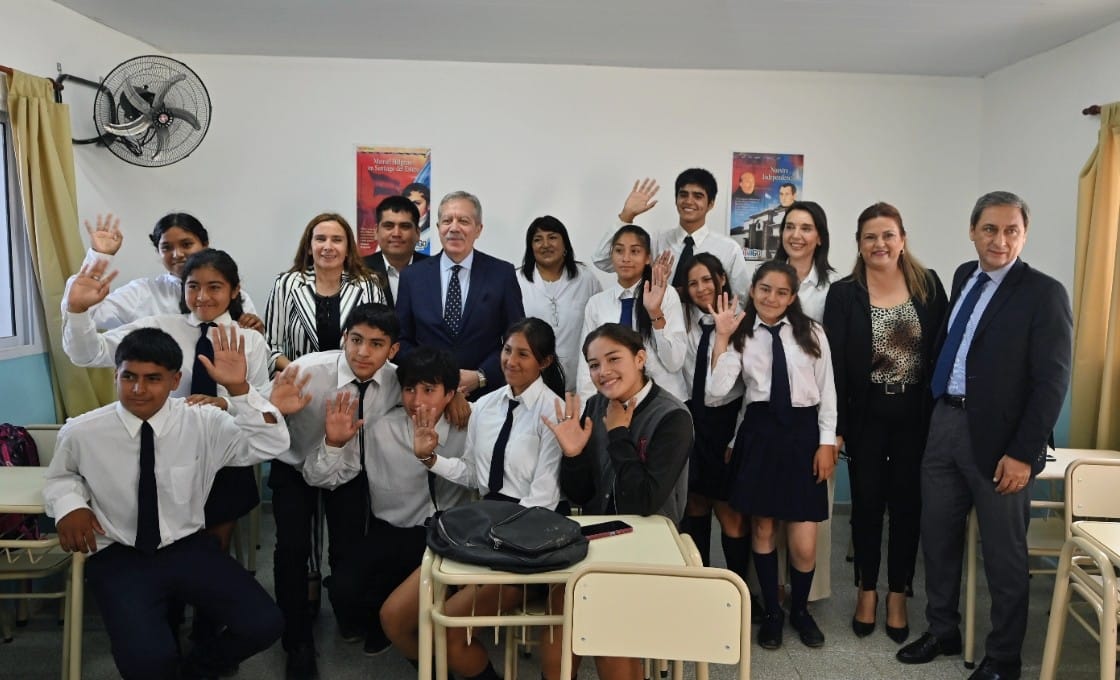 El gobernador Elías Suárez cerró el ciclo lectivo 2025 en Salavina: “Fortaleceremos la formación y actualización docente”