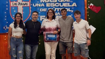 Cecilia Neme acompañó el cierre de año de la Escuela de Fútbol “Las Pulgas” y fue nombrada madrina deportiva