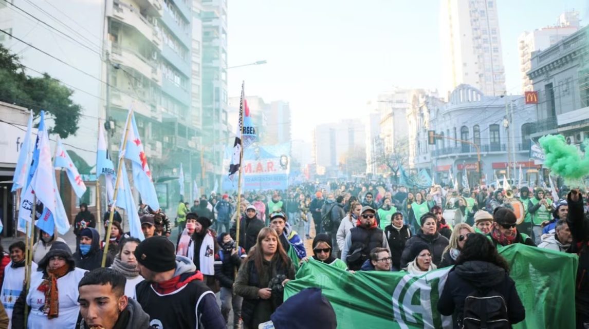 El Gobierno nacional les descontará el día a los estatales que se sumen al paro nacional de ATE