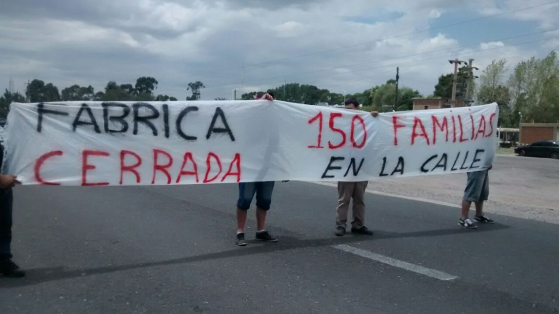 Avanza el cierre de empresas: el país perdió casi 20.000 firmas y más de 260.000 empleos en 22 meses