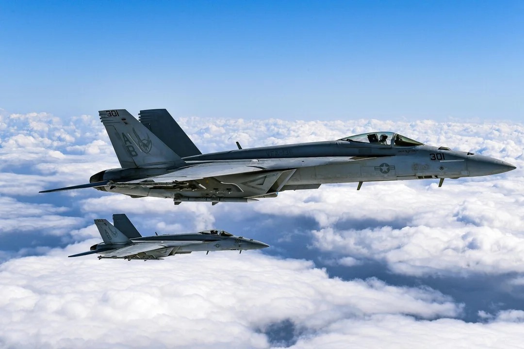 Tensión: dos aviones de combate F-18 de Estados Unidos ingresaron al espacio aéreo de Venezuela