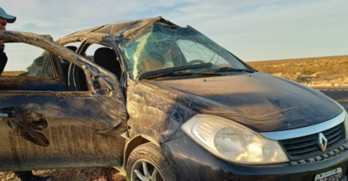 Terrible accidente en la Ruta 34: el automovilista quedó atrapado y el camionero no detuvo la marcha
