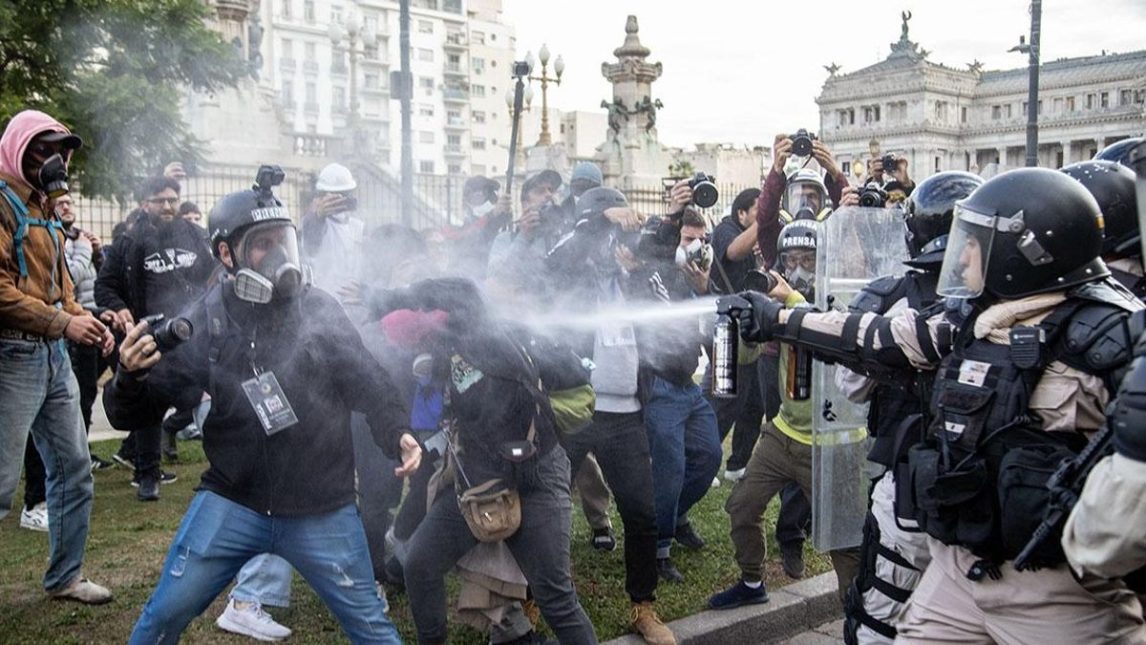 El protocolo antipiquetes sigue vigente tras el recurso que presentó el Gobierno