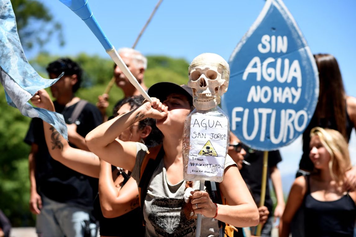 A costa del agua, Mendoza aprobó el proyecto que promueve la minería metalífera