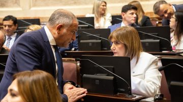 Luis Juez oficializó su salida del PRO y creó un monobloque aliado a LLA
