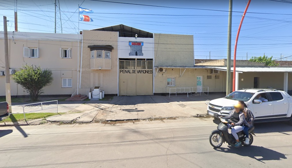 Frustran ingreso de droga al Penal de Varones: una mujer detenida y una menor implicada