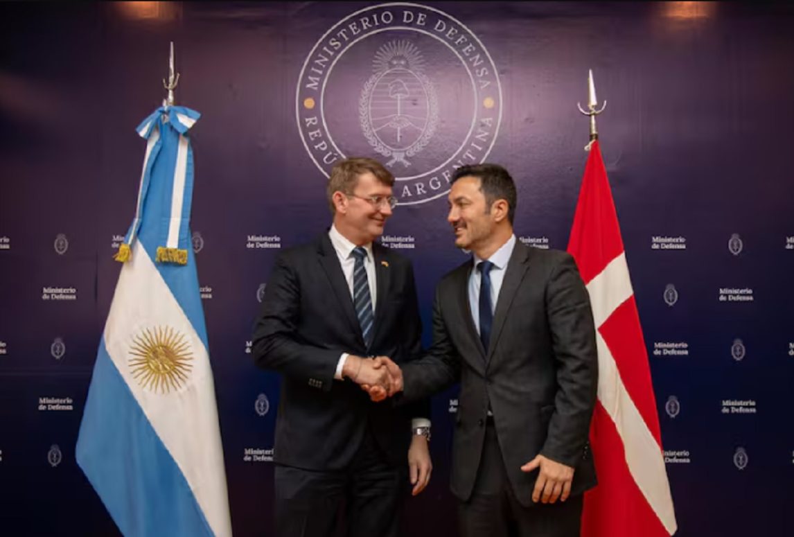 Dinamarca nunca creyó poder deshacerse de los F-16 que compró Argentina