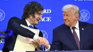 Milei endurece su postura con Venezuela: no reabrirá la embajada hasta que liberen a los argentinos detenidos