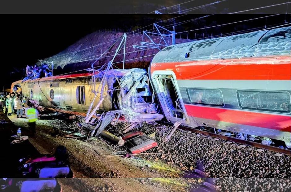 Choque de trenes de alta velocidad en España, deja al menos 21 muertos y 25 heridos graves
