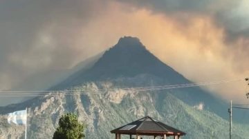 Incendios en Chubut: llovió en Epuyén, El Hoyo y los Alerces pero los focos de fuego siguen activos