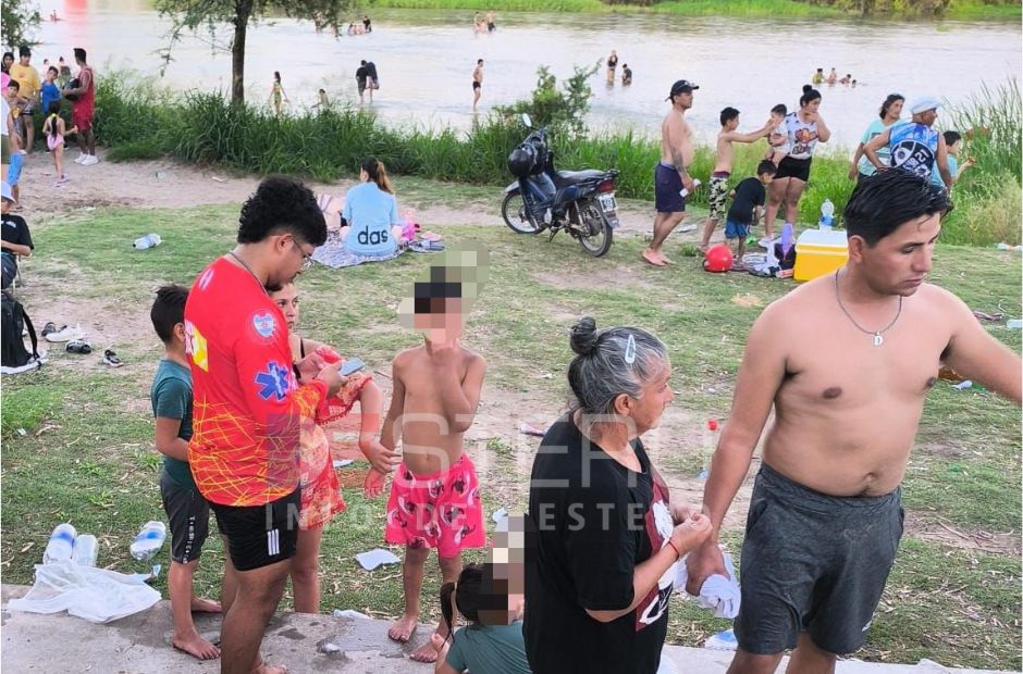 Guardavidas rescataron a dos niños en el Río Dulce