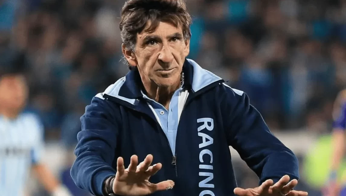 Costas elogió la pretemporada de Racing y dejó una chicana para River