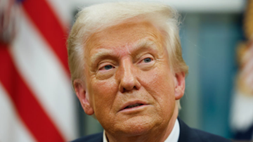 Donald Trump anunció que EE.UU. capturó a Nicolás Maduro y a su esposa y los sacó de Venezuela