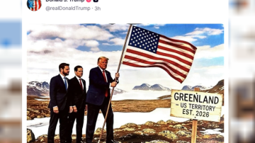 Escala la tensión: Trump publicó una imagen suya poniendo la bandera de Estados Unidos en Groenlandia