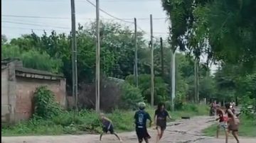 Despúes de la lluvia, guerra de barro en el General Paz