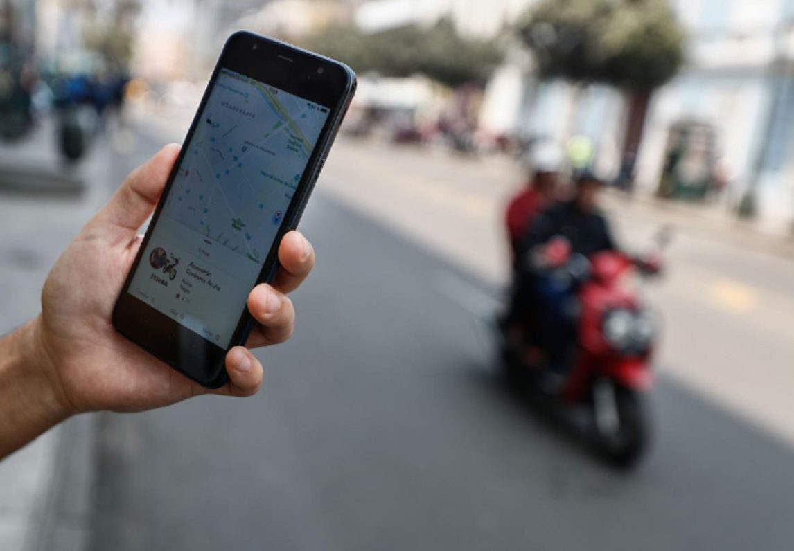 Pareja auxilió a una mujer que era acosada por chofer de Uber: “Gracias a dios comenzaron a seguirlos”