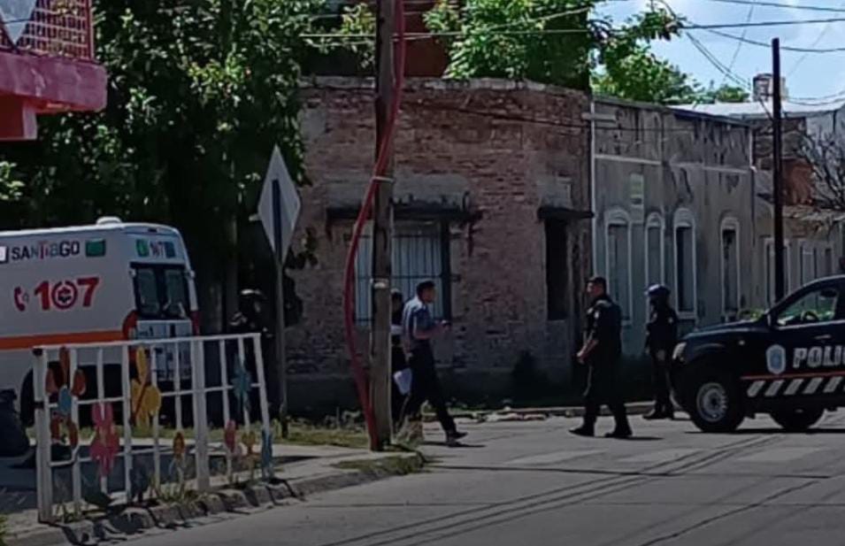 Giro en la investigación del B° Centenario: el hombre hallado muerto tenía un disparo en el rostro