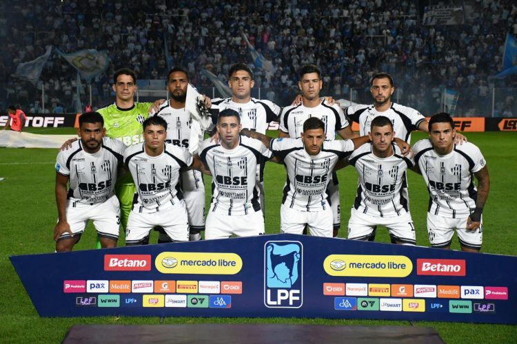 EN VIVO: A poco del final Central Córdoba empató el partido frente a Defensa y Justicia