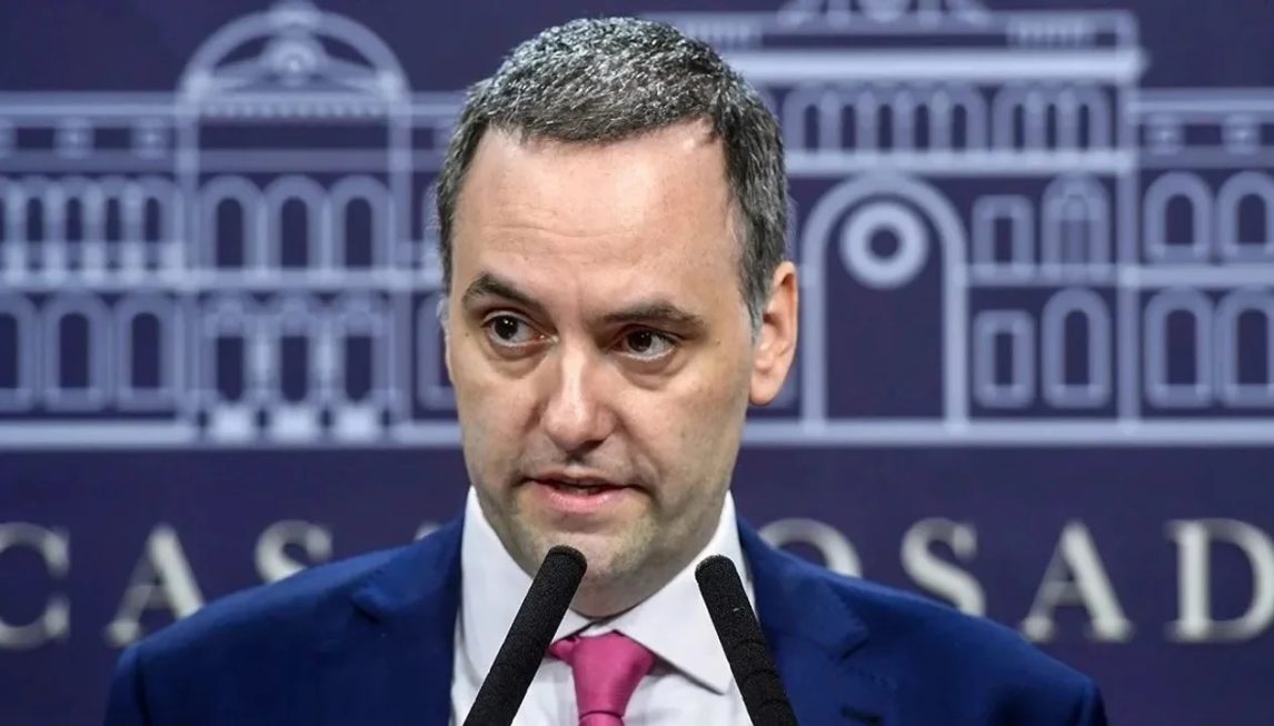 El gobierno de Milei prohibió el ingreso de allegados al régimen de Maduro tras su captura