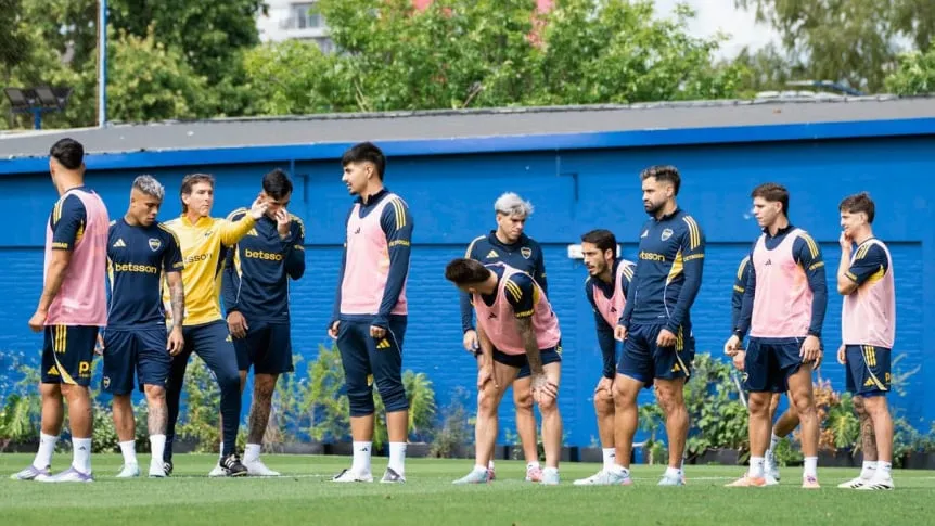 Úbeda metió mano en el once de Boca y confirmó varias bajas antes de Olimpia