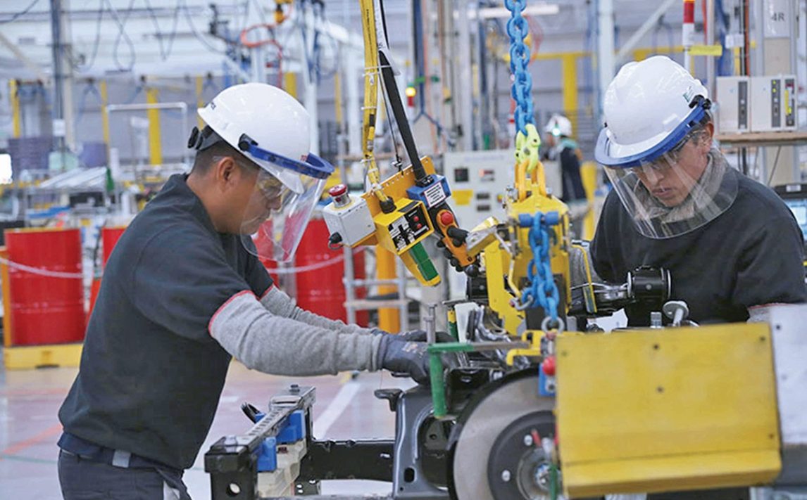 Tercera caída mensual de la industria: bajó a mínimos de un año y medio