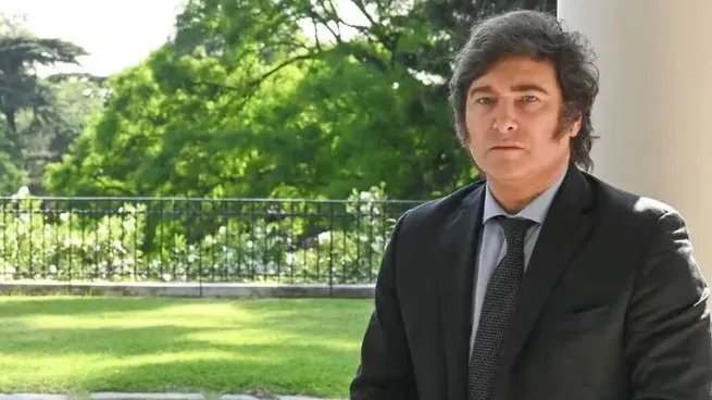 Javier Milei se mudó a un depósito de herramientas en Olivos y reveló su plan de retiro