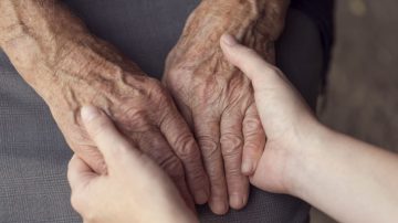 “A vos te busco”, le dijo a una jubilada de 94 años y le arrebató $2.000.000