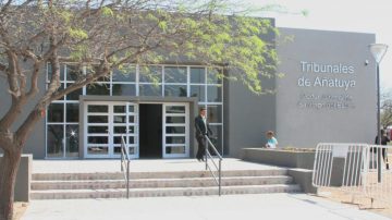 Dictan prisión preventiva para un hombre acusado de abusar de su hijastra durante años y embarazarla