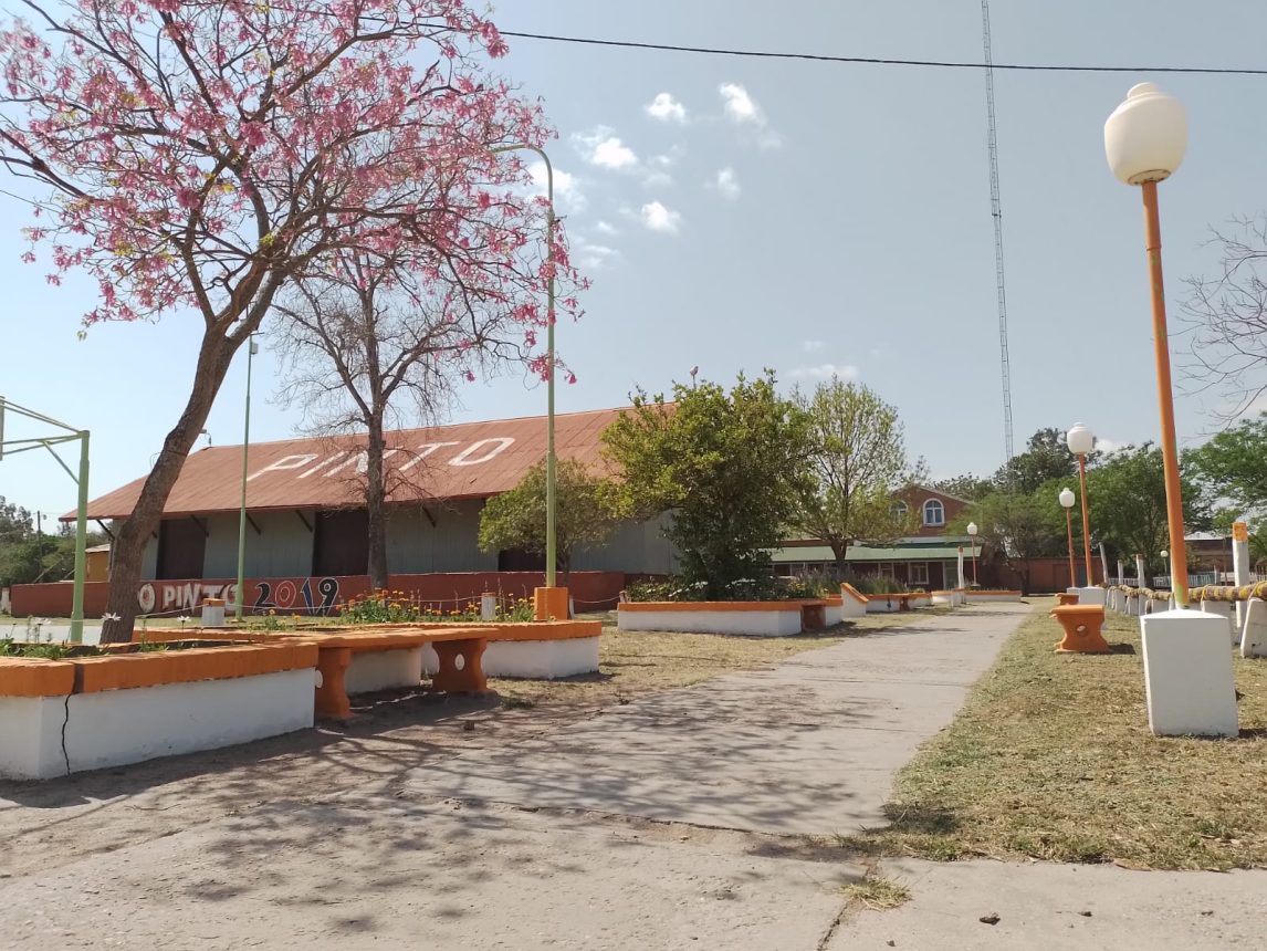 Su hermana falleció y su excuñado trajo a su sobrina a Santiago del Estero: Quiere encontrarlos
