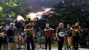 Exitosa edición de “Un Domingo Atamisqueño” con la actuación de Las Sachaguitarras