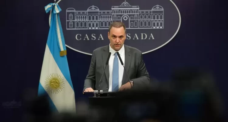 Ajuste en la TV Pública: el Gobierno prepara un cambio de nombre y recortes masivos