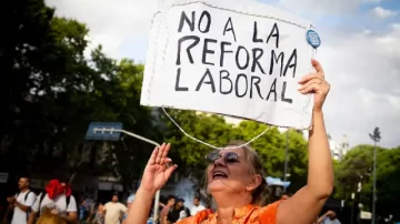 Reforma Laboral: el Gobierno eliminaría el artículo sobre el recorte en las licencias médicas