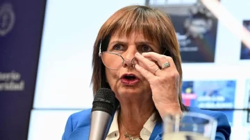 Bullrich tajante sobre el conflicto en Santa Fe: “La policía no puede hacer huelga”