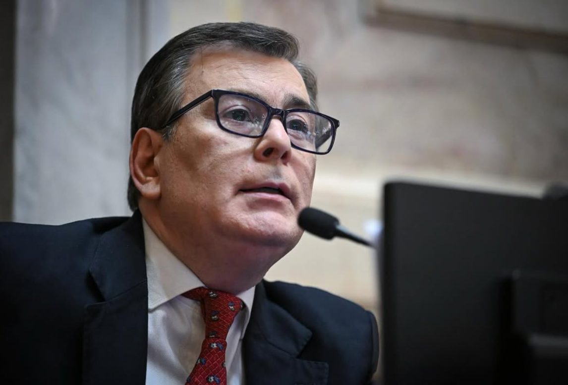 Gerardo Zamora cruzó a la “Oficina de Respuesta Oficial” por los subsidios a las tarifas
