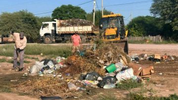 Redoblan tareas de limpieza en Loreto ante la proliferación de basurales ilegales
