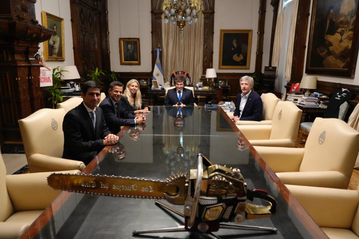 Milei se reunió con la gerente general de Visa tras el acuerdo para adquirir Prisma Medios de Pago y Newpay en la Argentina