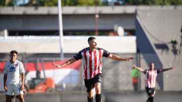 Barracas lo dio vuelta y terminó con el invicto de Tigre