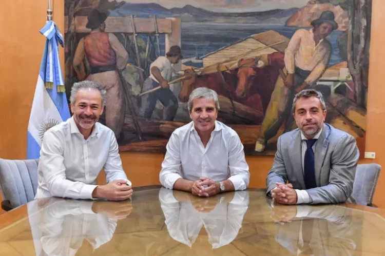 Sacudón en el equipo de Caputo: renunció Alejandro Lew y Federico Furiase será el nuevo secretario de Finanzas