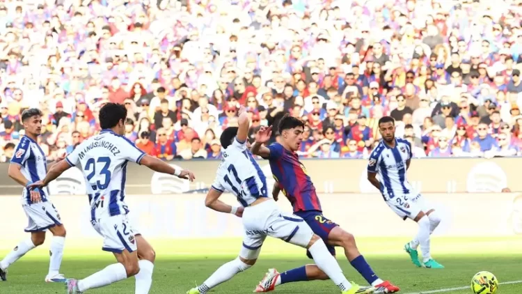 Barcelona goleó al Levante y volvió a ser líder de LaLiga