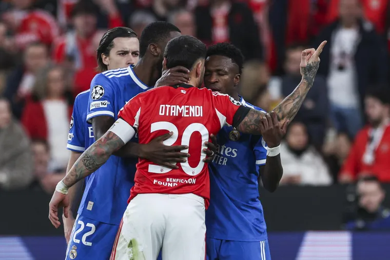 Otamendi y Vinícius, protagonistas de otro tenso episodio