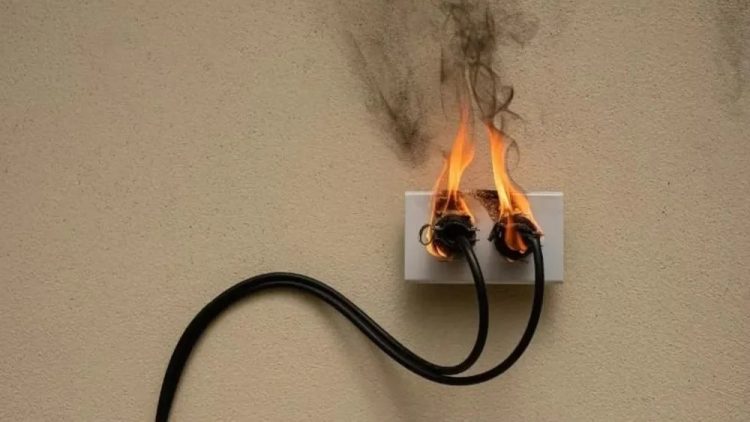 Una mujer murió tras recibir una descarga eléctrica en Estación Símbolar
