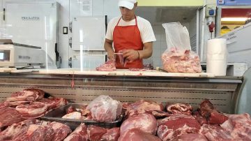 El precio de la carne sigue en aumento y el Gobierno culpa al kirchnerismo
