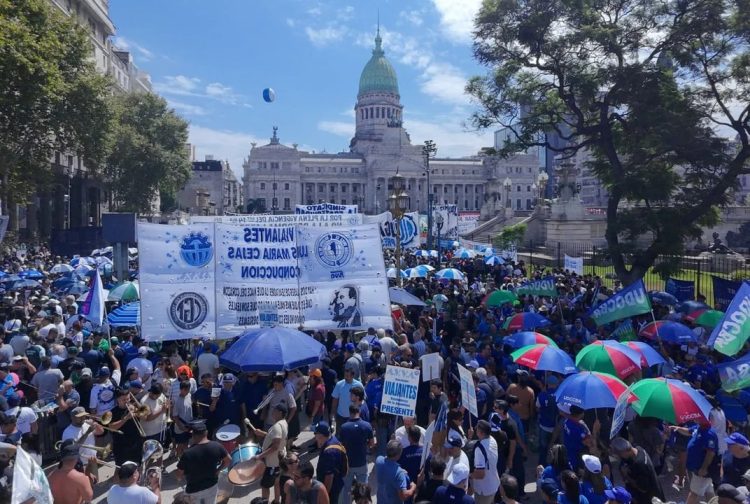 La CGT define hoy si convoca a un paro general