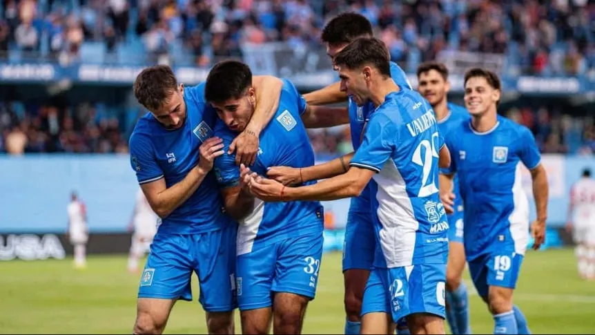 Estudiantes (RC) derrotó a Huracán y consiguió su primera victoria desde su vuelta a Primera