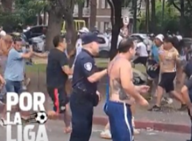 Violento enfrentamiento entre hinchas de Central Argentino y Paz Juniors en la previa del partido