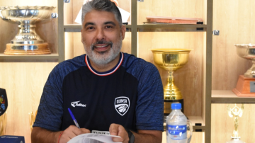 Quimsa recibe a Peñarol en la presentación de su flamante DT, Lucas Victoriano